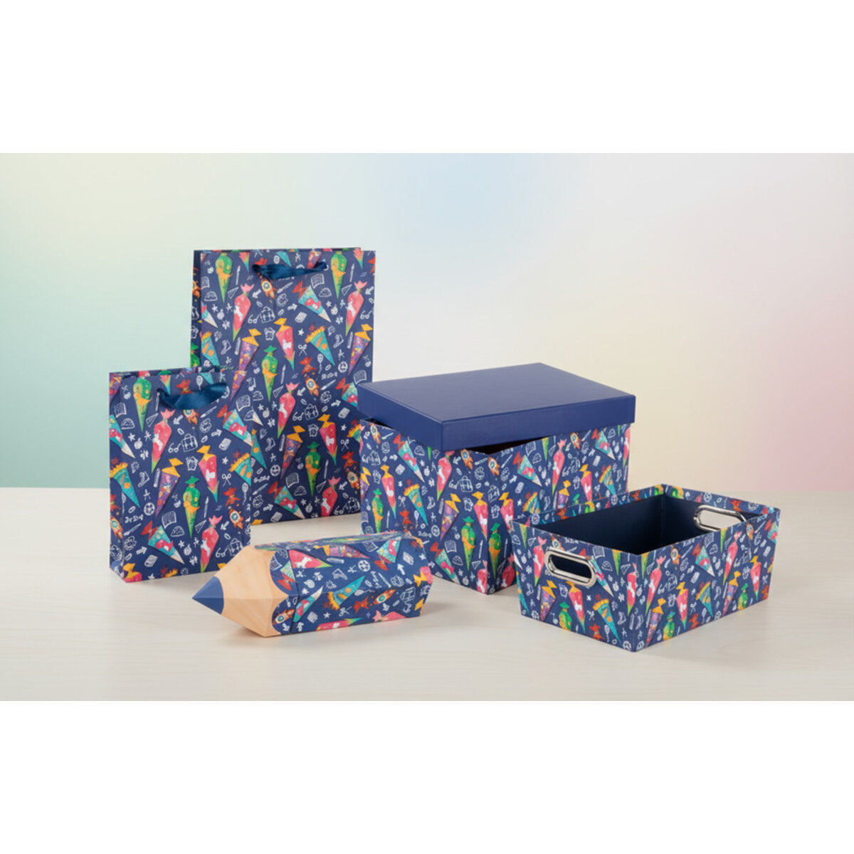 idena-geschenkbox-in-stiftform-schultuete-EF50344A7.jpg