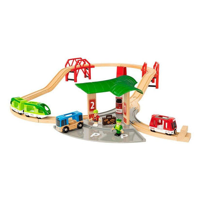 BRIO Bahn Reisezug Set mit Busbahnhof
