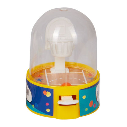 Die Spiegelburg Finger-Basketball-Spiel - Bunte Geschenke, 1 Stück, 3-fach sortiert