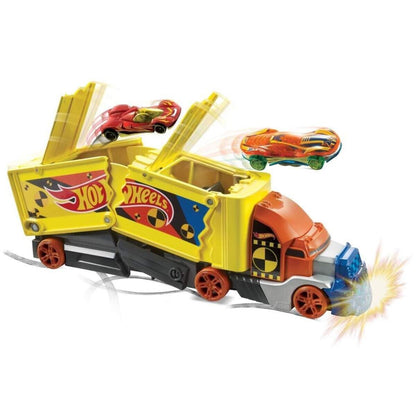Hot Wheels Super Stunt-Transporter