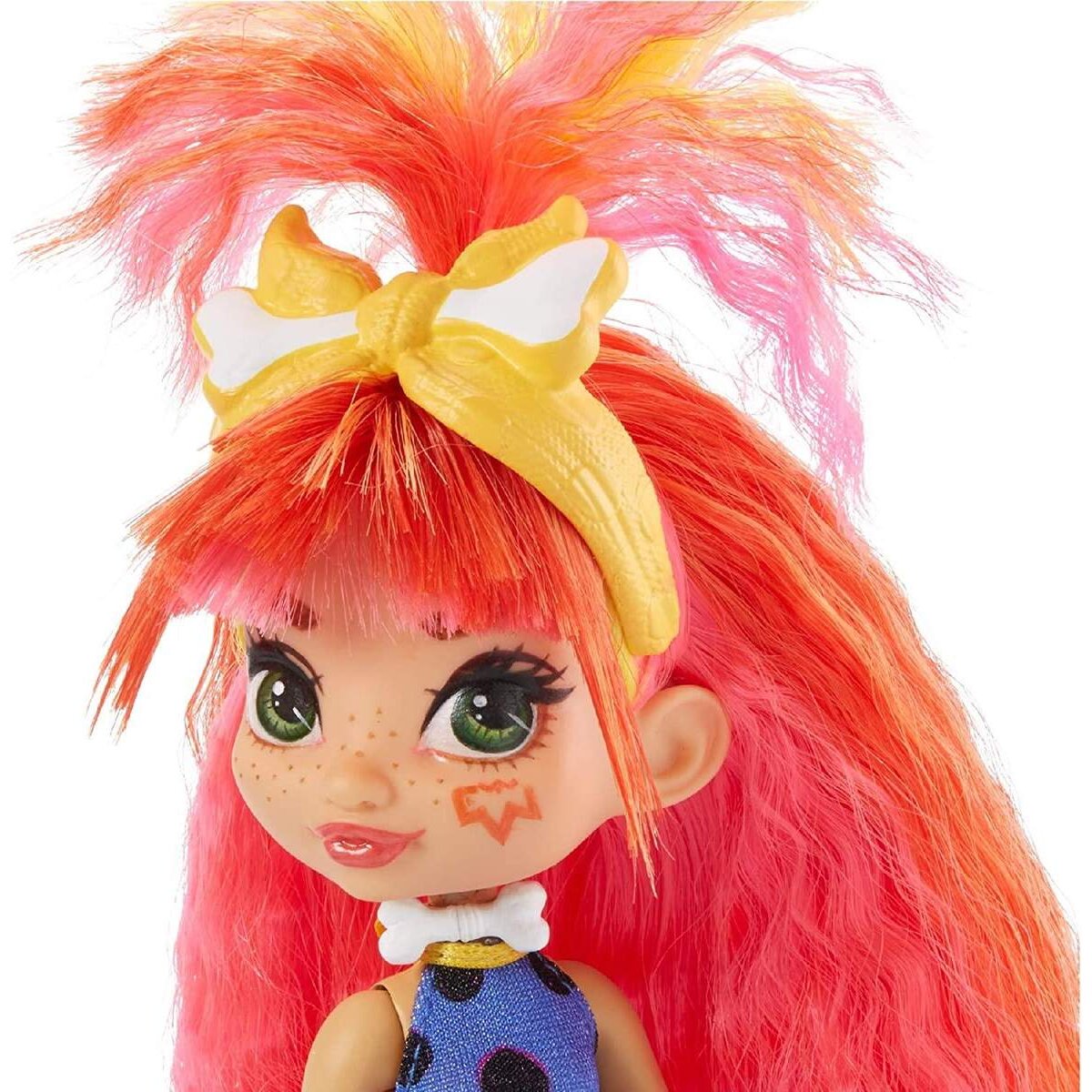 Mattel Cave Club Emberly Puppe (25 cm), prähistorische Modepuppe mit Haus-Dinosaurier