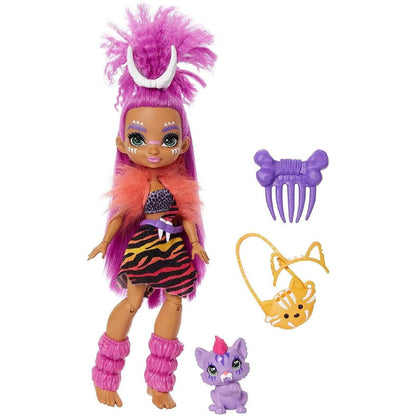Mattel Cave Club Roaralai Puppe (25 cm), prähistorische Modepuppe mit Haus-Dinosaurier