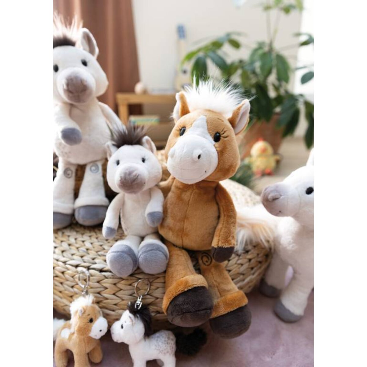 nici-green-kuscheltier-pferd-mony-D9D2E0C17.jpg